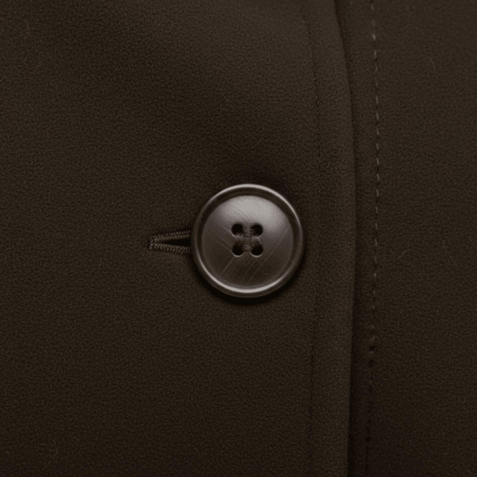 Sofía | Capa Estructurada con Cinturón y Cuello Alto para Mujer - Noa Lagos
